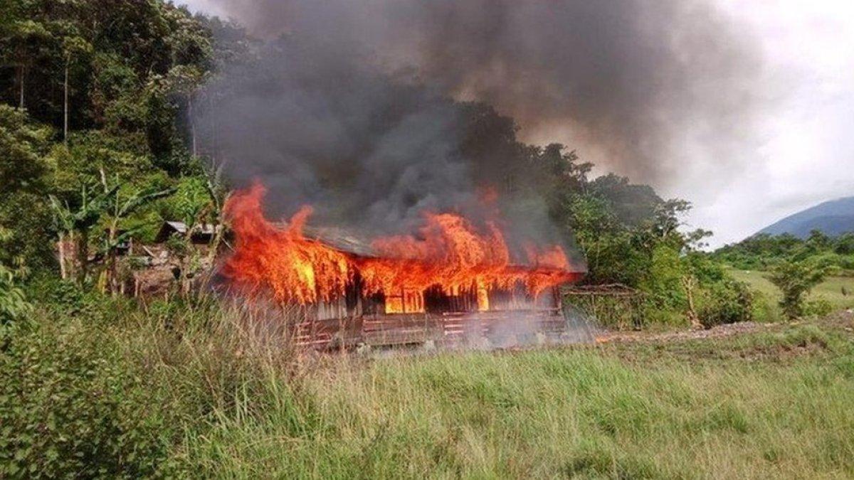 Ratusan Kotak Suara Pemilu Dibongkar Warga di Paniai, Papua.