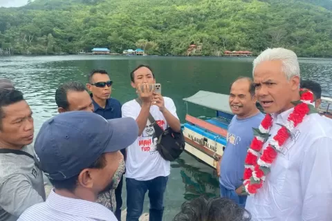 Capres Ganjar Pranowo Soroti Akses Transportasi Banda Neira